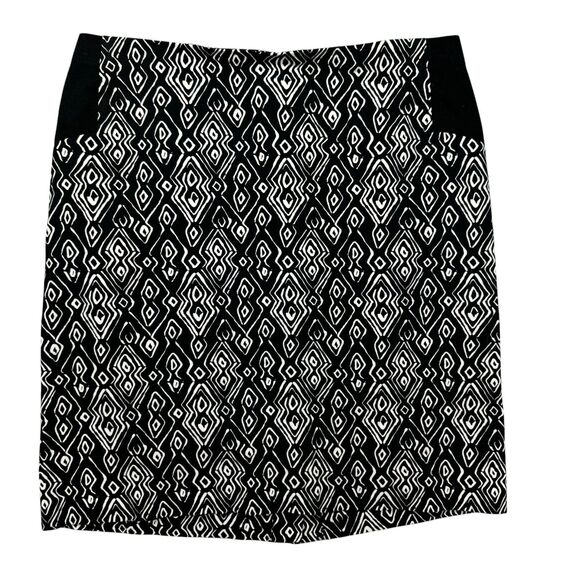 Chicos Skirt Womens 2 Large Black White A-Line Geometric Print Flat Front Preppy - Picture 1 of 8